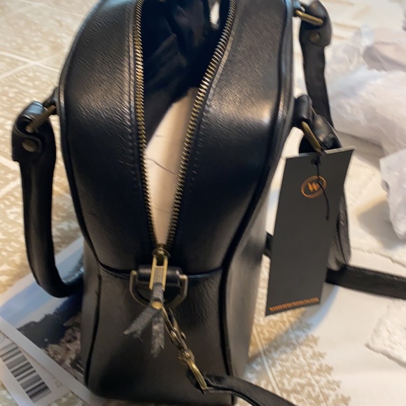 New black luxury leather handbag with double handles, detachable strap - Picture 5 of 5